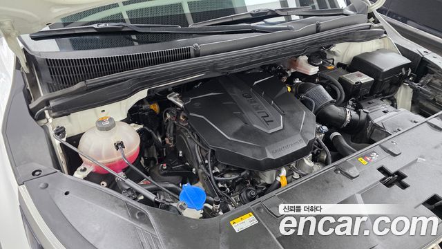 Kia Canival 2023 — photo 6