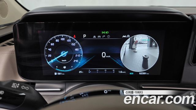 Kia Canival 2023 — photo 11