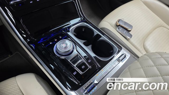 Kia Canival 2023 — photo 12