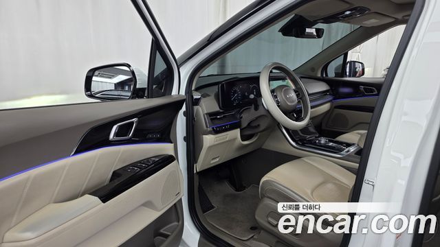 Kia Canival 2023 — photo 13