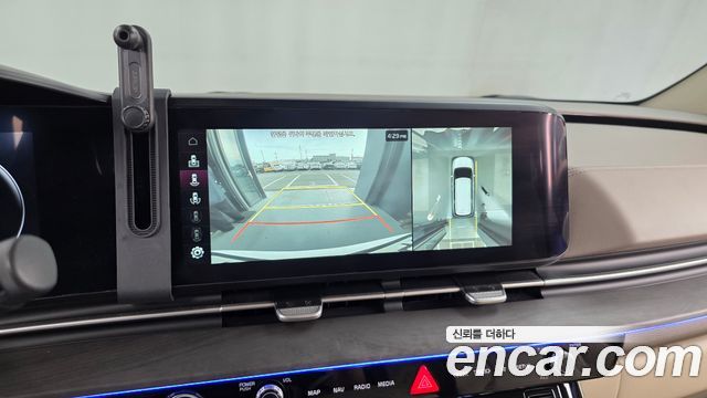 Kia Canival 2023 — photo 21