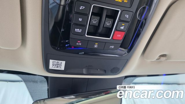 Kia Canival 2023 — photo 35
