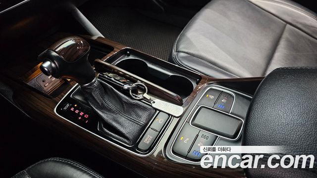 Kia K7 2015 — photo 9