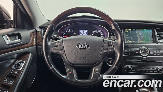 Kia K7 2015 — photo 13
