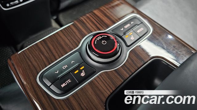 Kia K7 2015 — photo 15