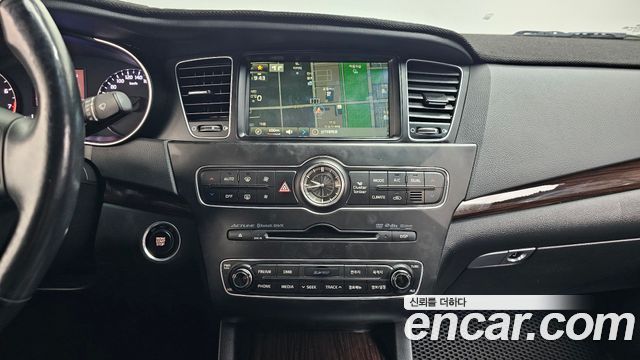 Kia K7 2015 — photo 18