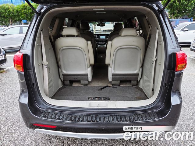 Kia Canival 2017 — photo 5