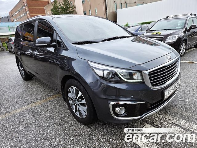 Kia Canival 2017 — photo 8