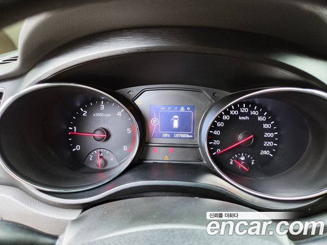 Kia Canival 2017 — photo 13