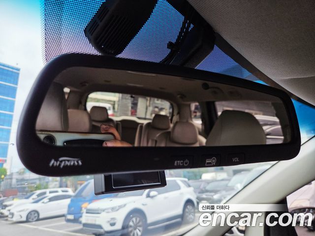 Kia Canival 2017 — photo 16