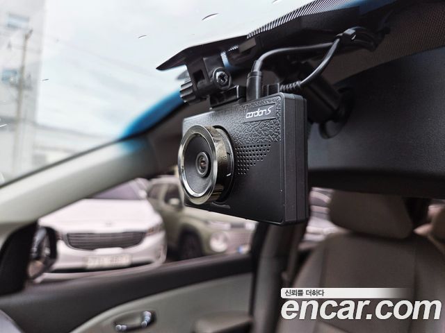 Kia Canival 2017 — photo 17