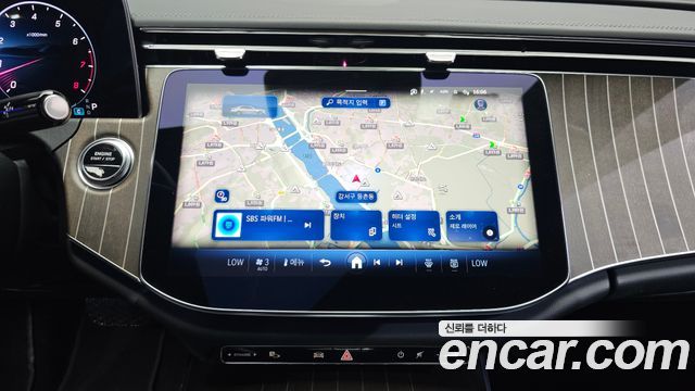 Mercedes-Benz E-Class 2024 — photo 20