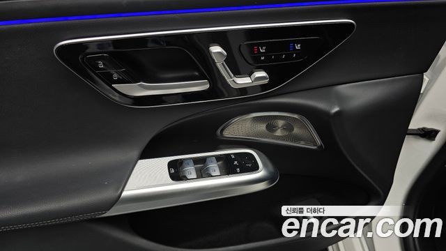 Mercedes-Benz E-Class 2024 — photo 24