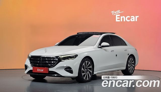 Mercedes-Benz E-Class 2024 — photo 1