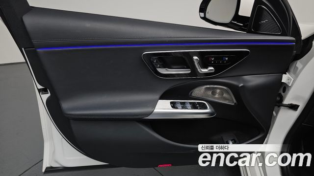 Mercedes-Benz E-Class 2024 — photo 14