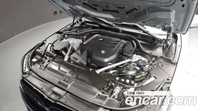 BMW 5-Series 2025 — photo 6
