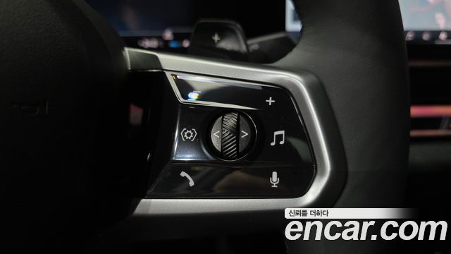 BMW 5-Series 2025 — photo 31