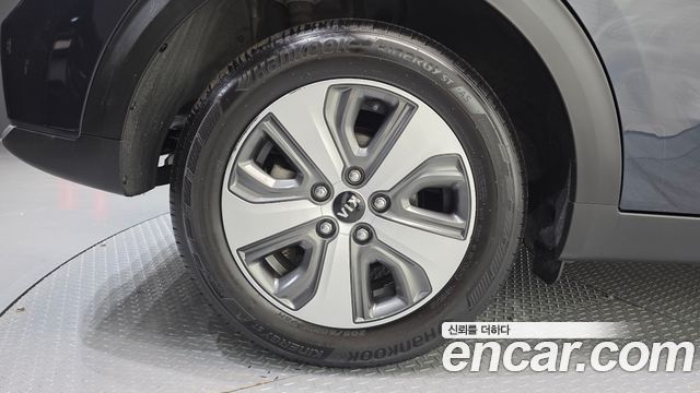Kia Niro 2018 — photo 5