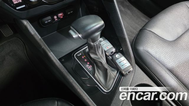Kia Niro 2018 — photo 12