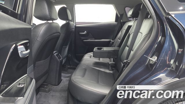 Kia Niro 2018 — photo 18