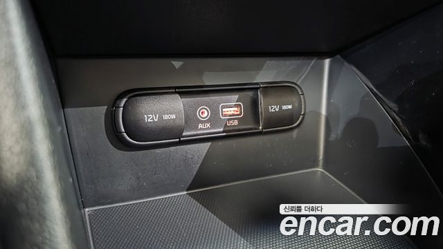 Kia Niro 2018 — photo 19