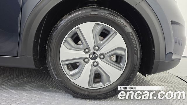 Kia Niro 2018 — photo 7
