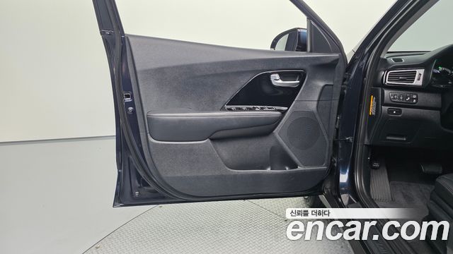 Kia Niro 2018 — photo 14