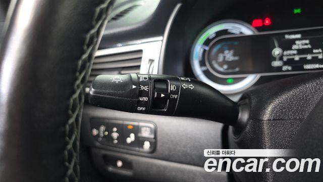 Kia Niro 2018 — photo 31