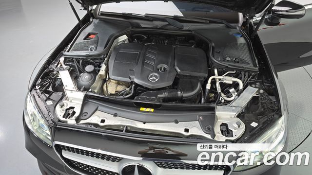 Mercedes-Benz E-Class 2018 — photo 6