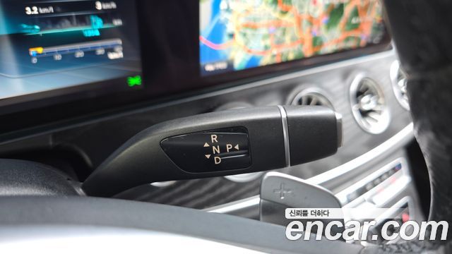 Mercedes-Benz E-Class 2018 — photo 9
