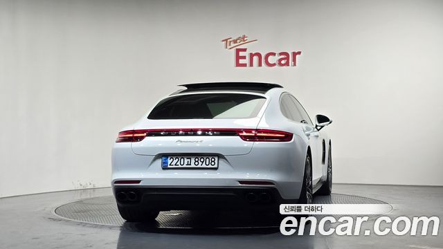 Porsche Panamera 2018 — photo 4