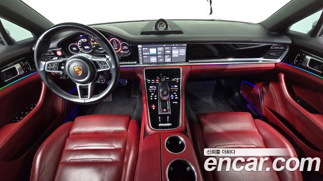 Porsche Panamera 2018 — photo 10