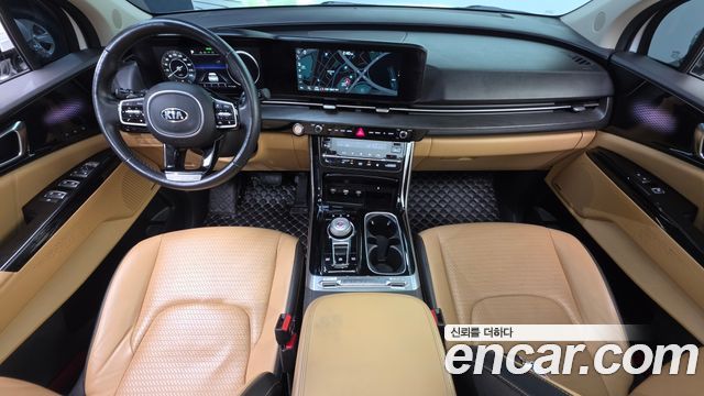 Kia Canival 2021 — photo 10
