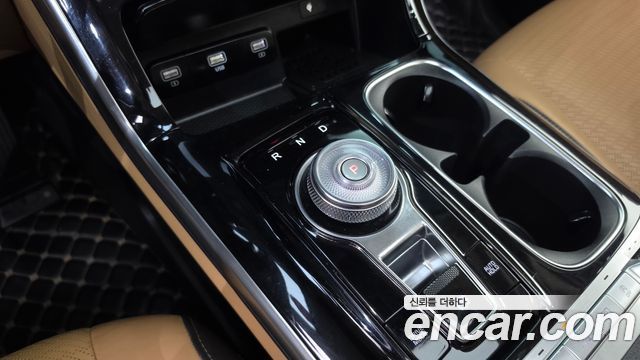 Kia Canival 2021 — photo 12