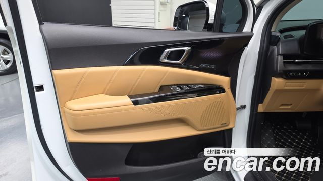 Kia Canival 2021 — photo 14