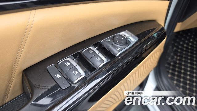 Kia Canival 2021 — photo 30