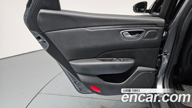 Renault Korea SM6 2021 — photo 15