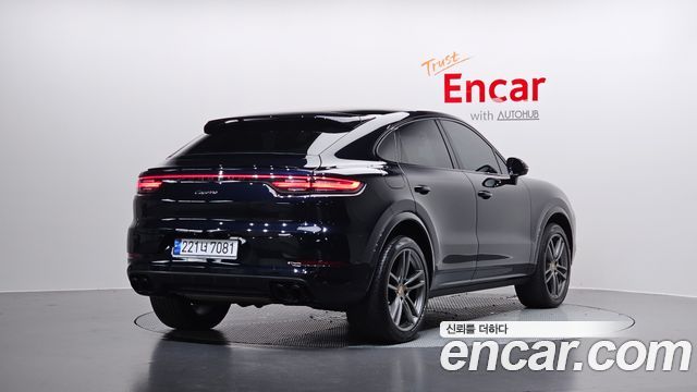 Porsche Cayenne 2023 — photo 2
