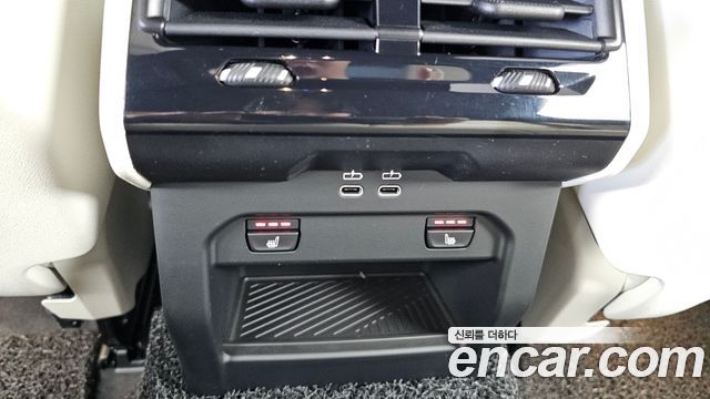 BMW 5-Series 2025 — photo 19