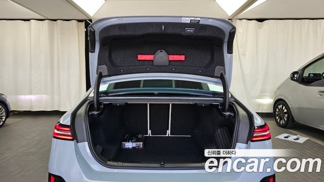 BMW 5-Series 2025 — photo 20