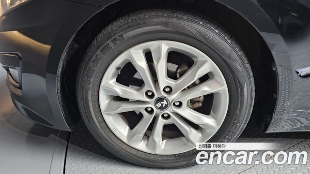 Kia K5 2011 — photo 5