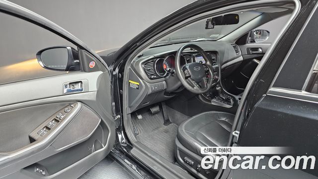 Kia K5 2011 — photo 10