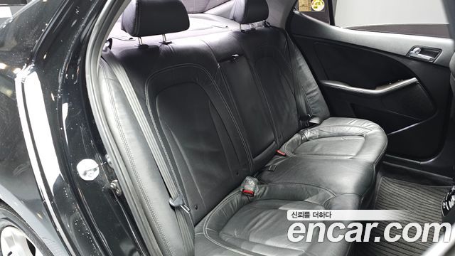 Kia K5 2011 — photo 12