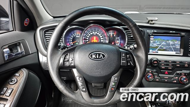 Kia K5 2011 — photo 13