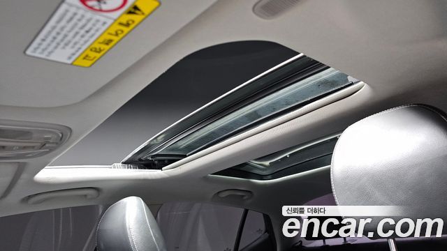 Kia K5 2011 — photo 20