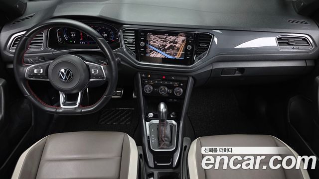 Volkswagen T-Roc 2022 — photo 10