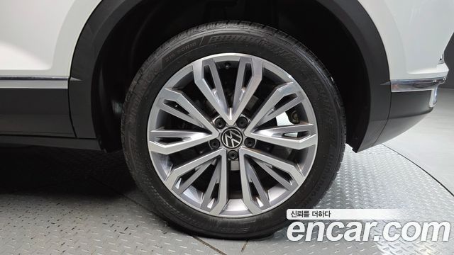 Volkswagen T-Roc 2022 — photo 7