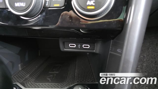 Volkswagen T-Roc 2022 — photo 27