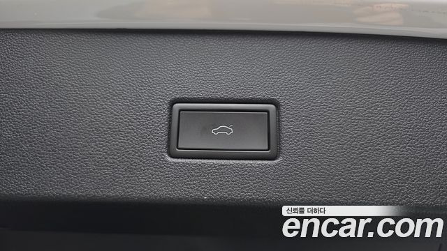 Volkswagen T-Roc 2022 — photo 30