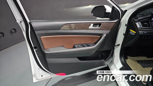 Hyundai Sonata 2019 — photo 14